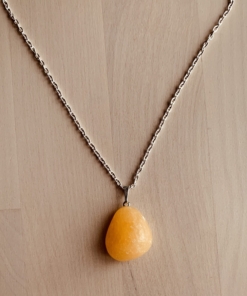 Pendentif pierre roulée calcite